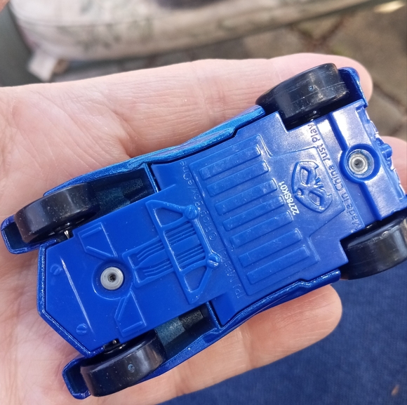 Toy Bundle Volvo Loader New Ray, Catboy Conner Car, Kinsfun Pullback Beetle - Picture 8 of 8